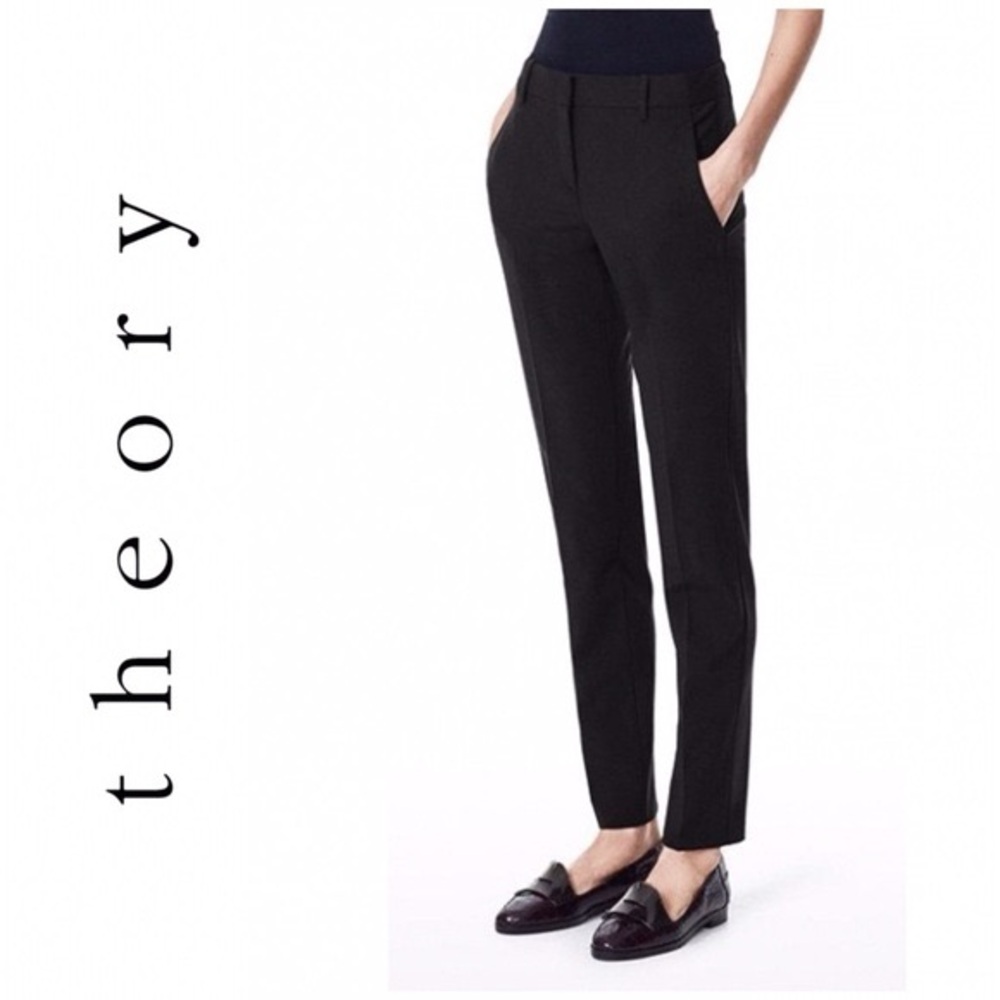 Theory Louise Urban tailored trousers skinny leg pants. Size 4 luxe workwear